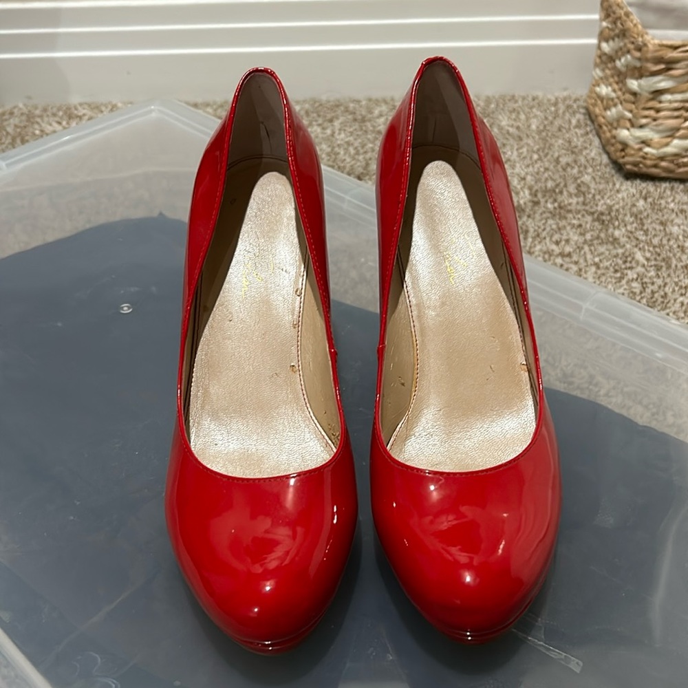Marc Fisher Red Patent Leather Platform Heels. Size 8.5M